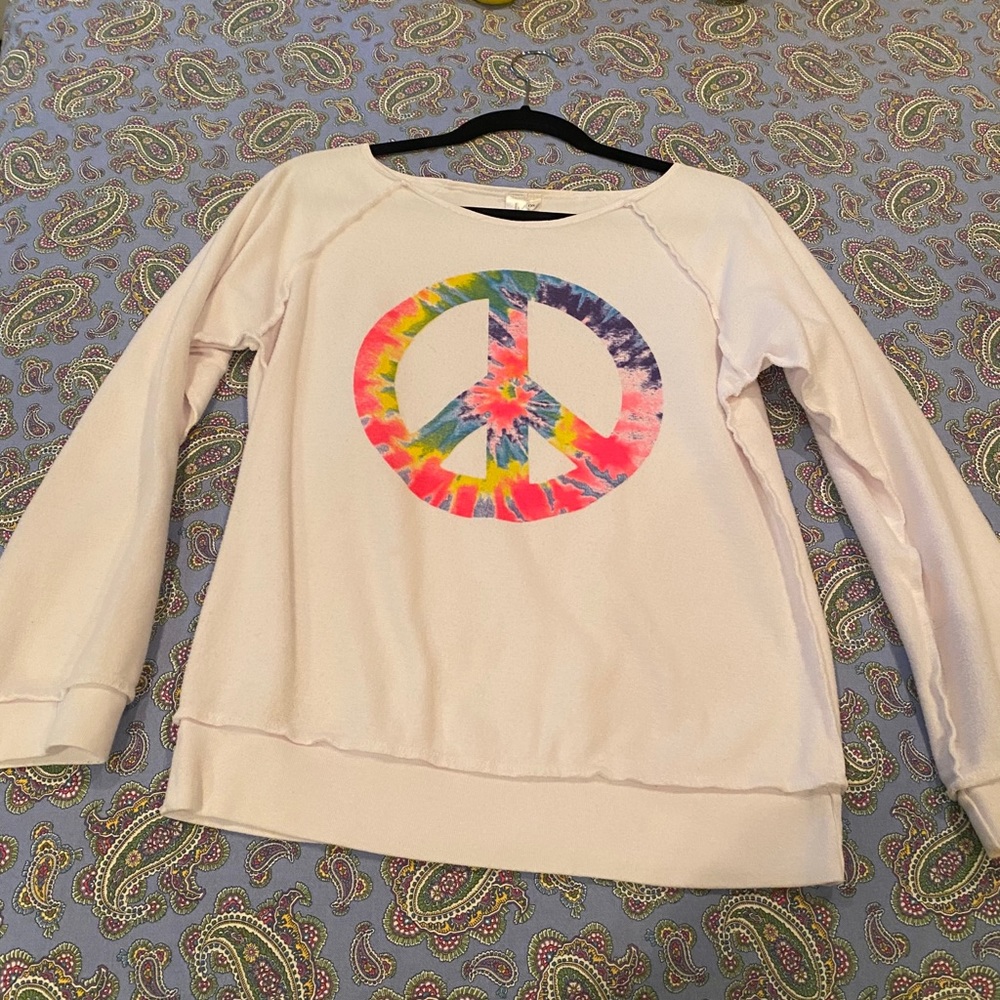 3/$30 saleWhite sweatshirt with tie dye peace sign